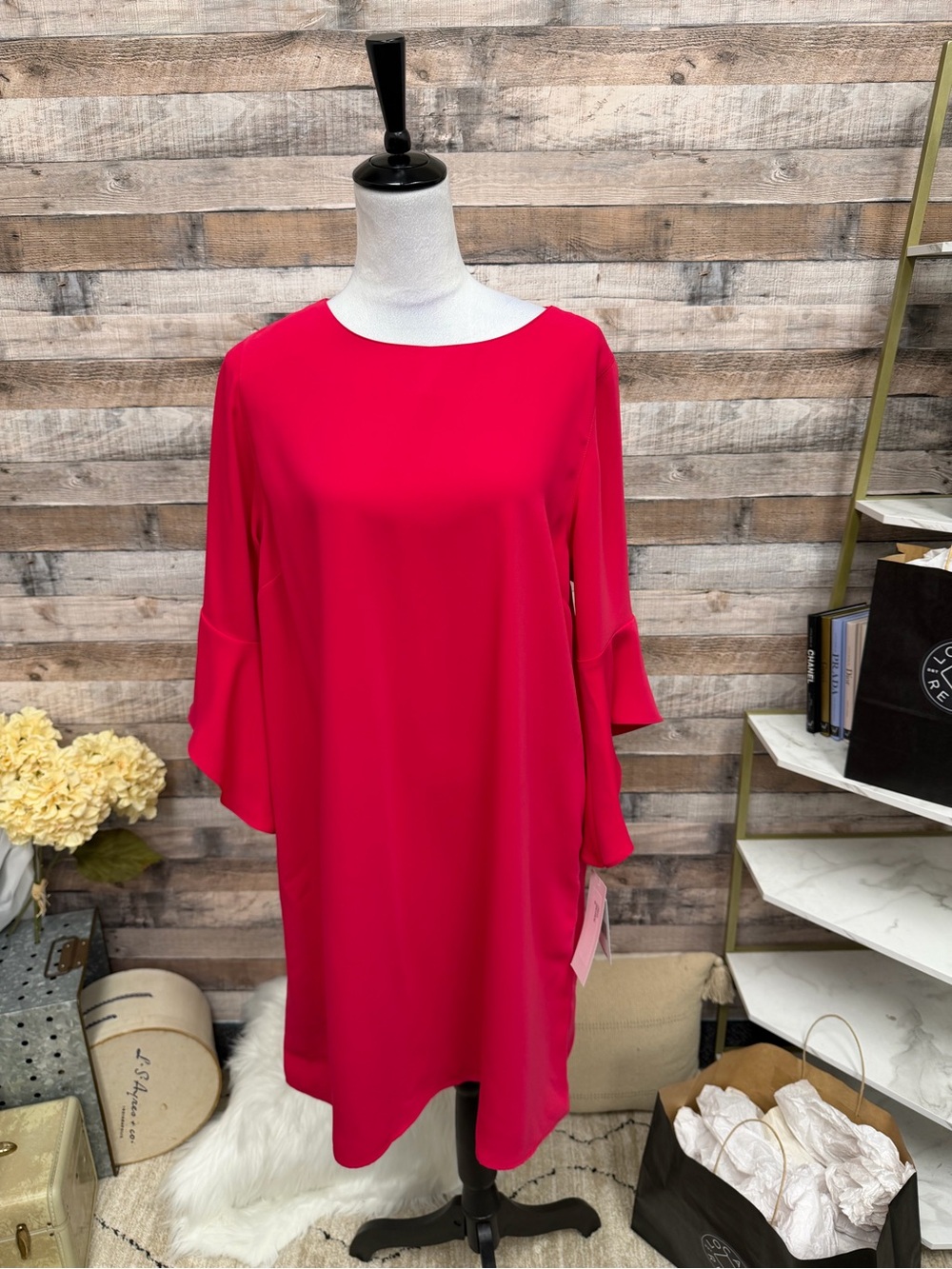 Elegant Women's Shift Dress in Bright Pink